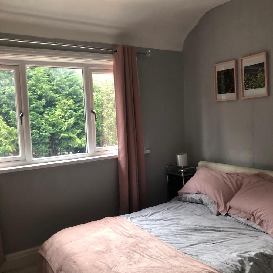 Double Bedroom Manchester Exterior photo